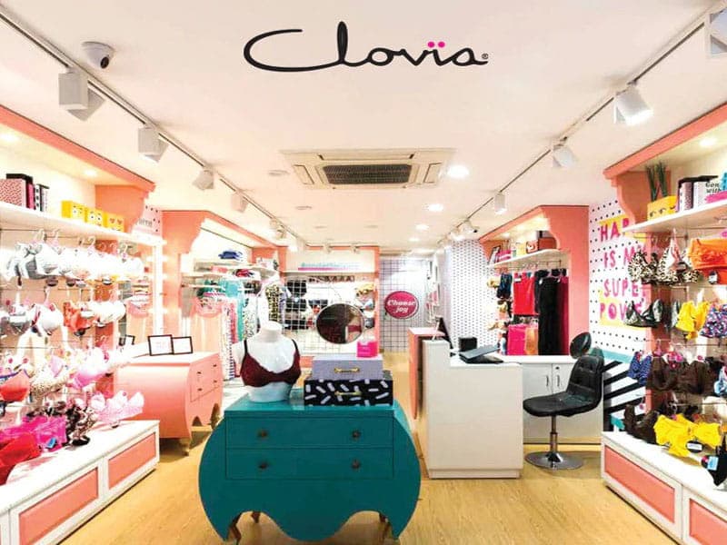 Clovia - Slide 1