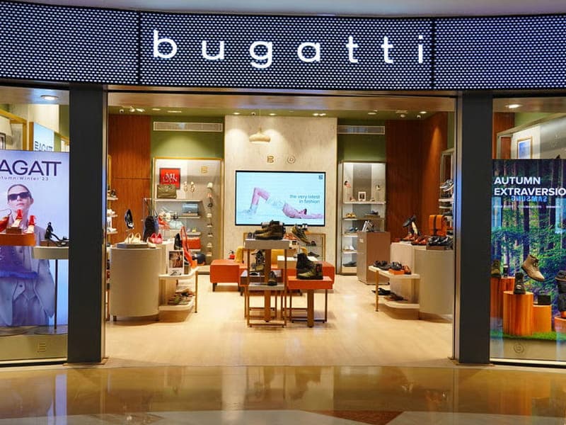 Bugatti - Slide 1