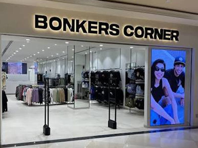 Bonkers Corner - Slide 1